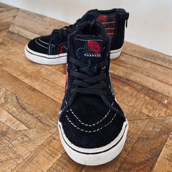 Sk8-Hi Zip Vans X Stranger Things Toddler Shoes size 10 - Picture 4 of 5